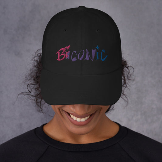 Cotton twill Hat with buckled strap, embroidered front/back