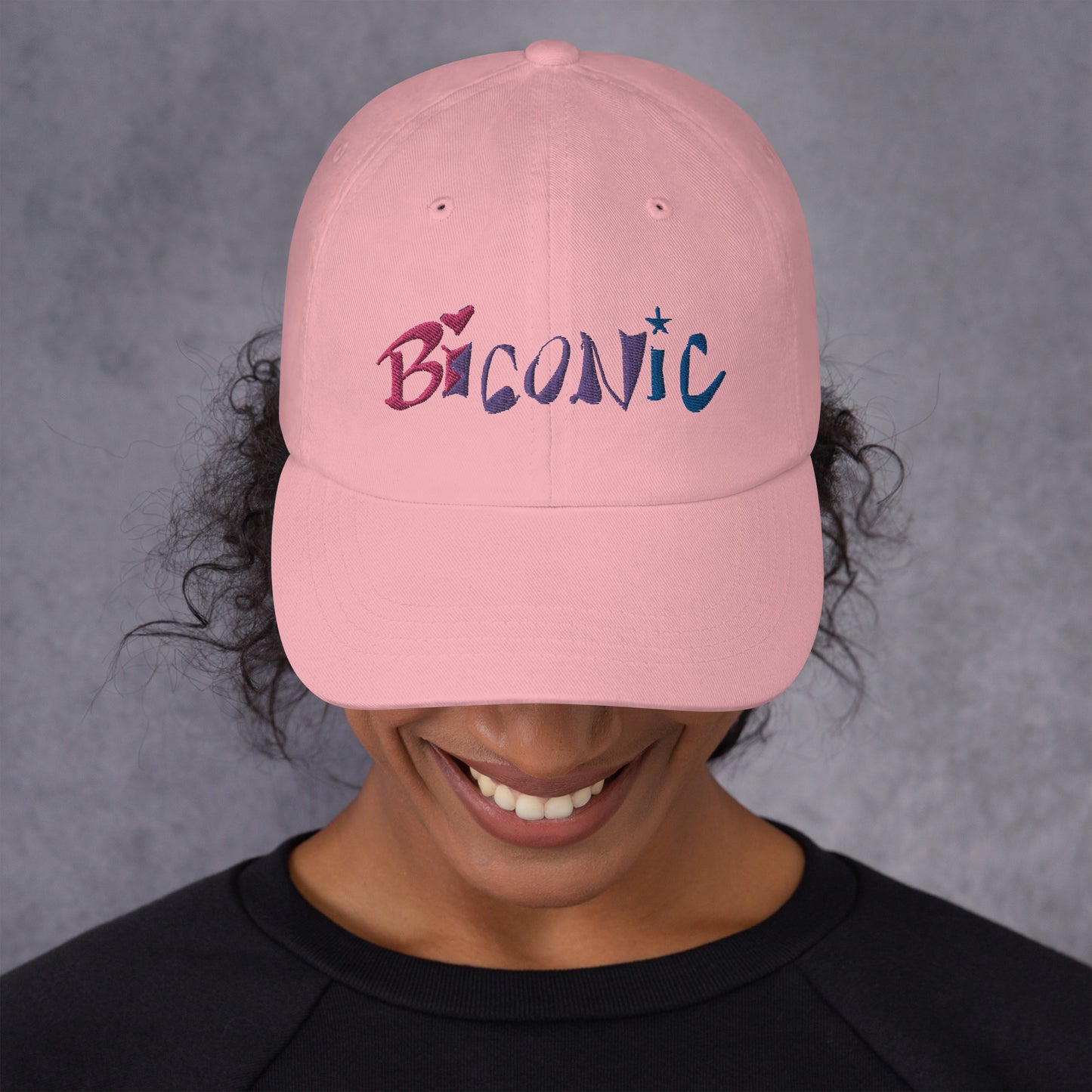 Cotton twill Hat with buckled strap, embroidered front/back