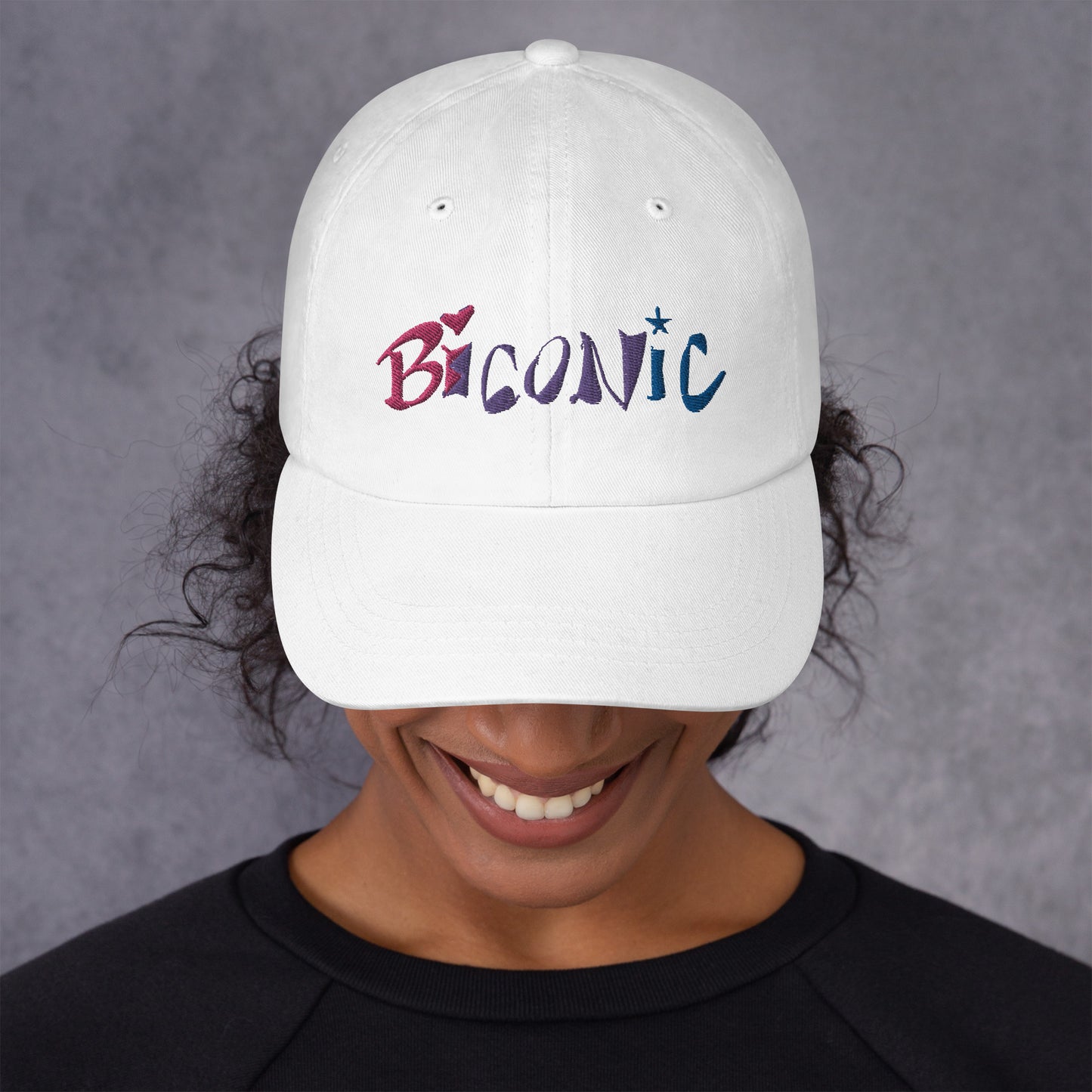Cotton twill Hat with buckled strap, embroidered front/back